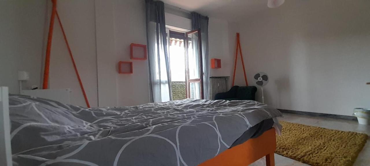 I Feel Orange Ξενοδοχείο Λενιάνο Εξωτερικό φωτογραφία