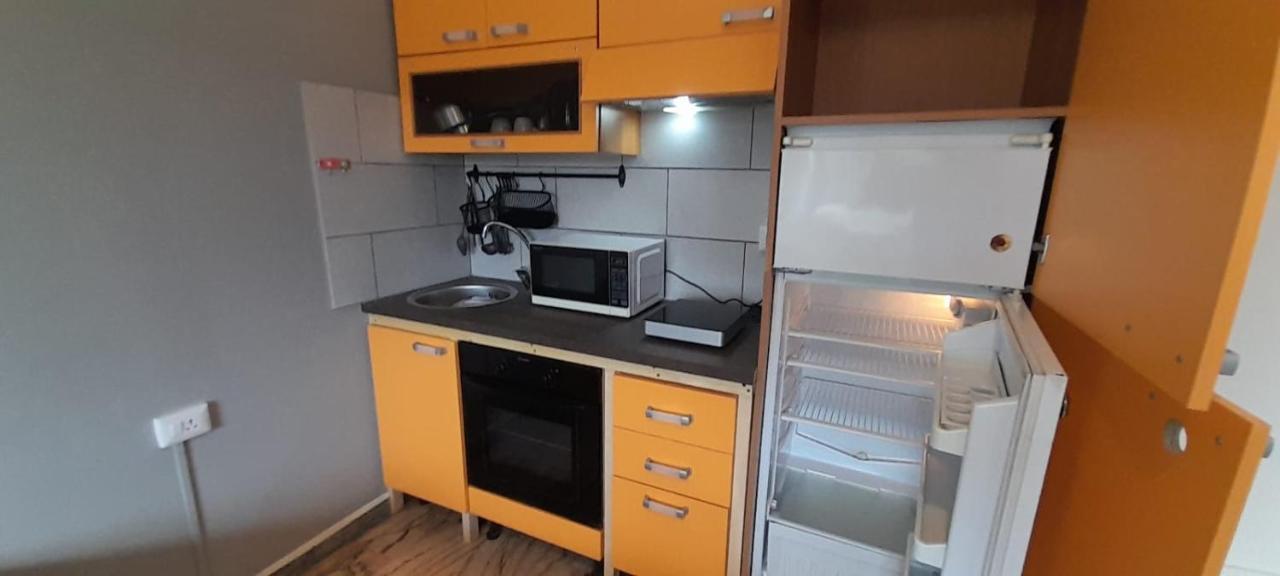 I Feel Orange Ξενοδοχείο Λενιάνο Εξωτερικό φωτογραφία