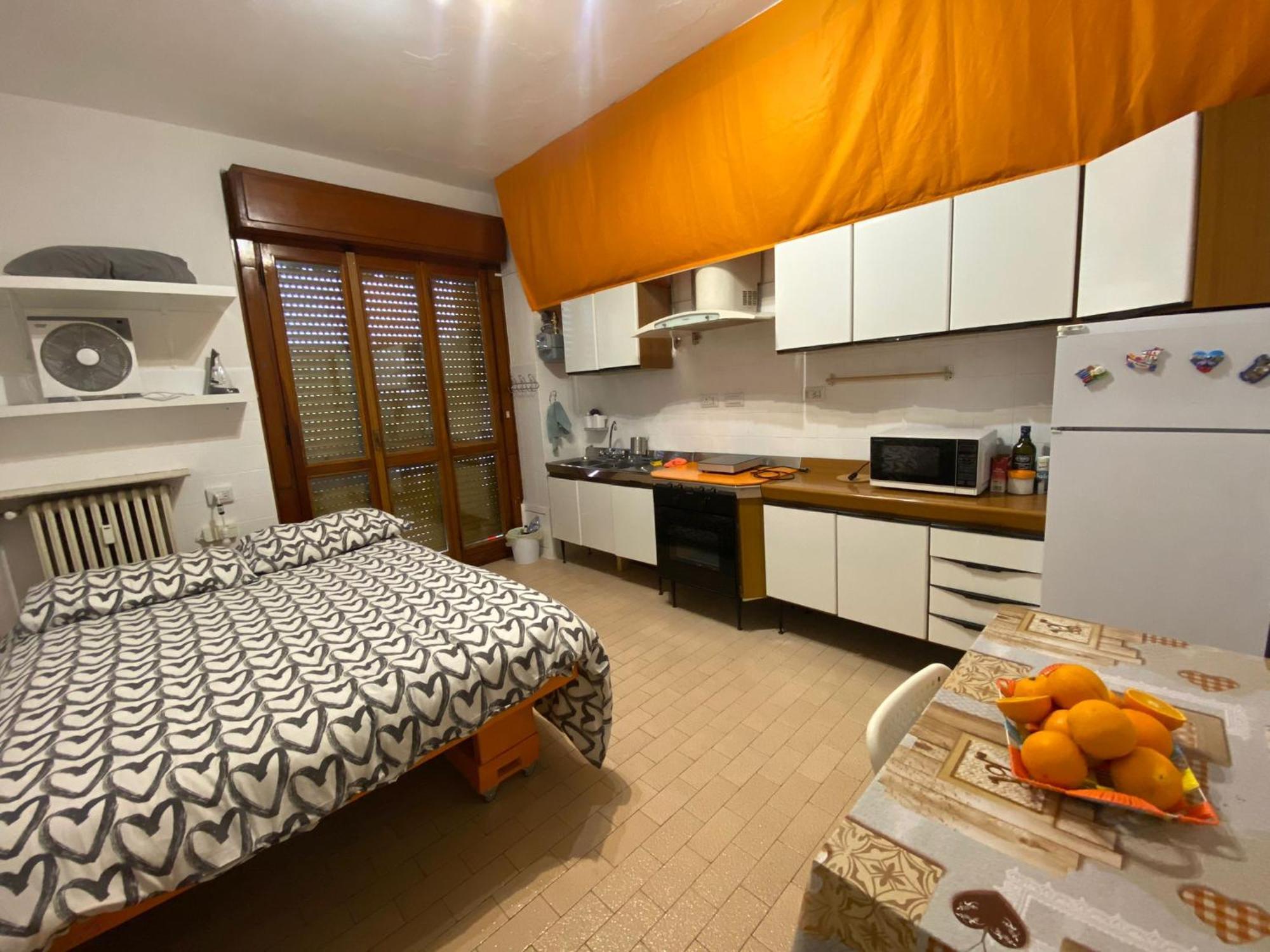 I Feel Orange Ξενοδοχείο Λενιάνο Εξωτερικό φωτογραφία